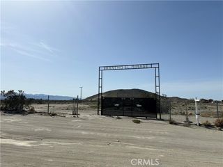 18952 Silver Rock Road, Adelanto, CA 92301