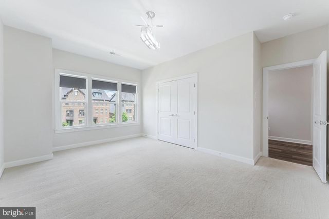 43373 DEWEY SQ, Ashburn, VA 20148