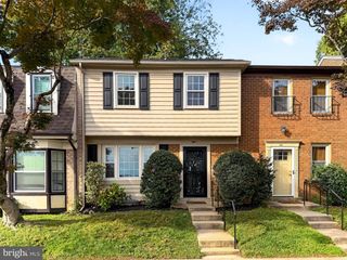 8 BIG ACRE SQ #22-4, Gaithersburg, MD 20878