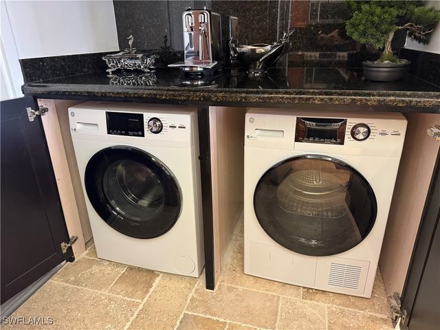 3115 Gulf Shore BLVD N 112S, Naples, FL 34103