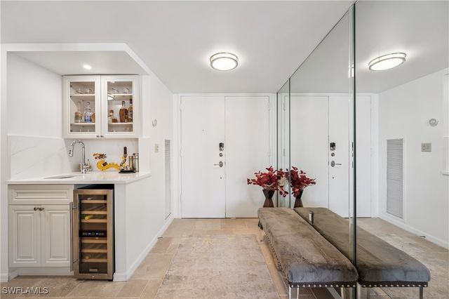 3115 Gulf Shore BLVD N 112S, Naples, FL 34103