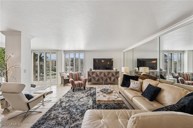 3115 Gulf Shore BLVD N 112S, Naples, FL 34103