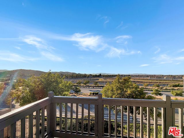 2423 Carolyn Drive, Palmdale, CA 93551