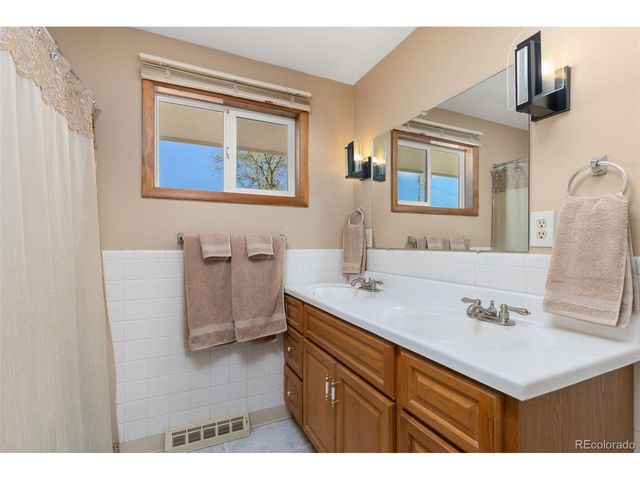 218 Bothun Rd, Berthoud, CO 80513