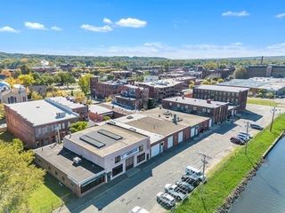 420 Race St, Holyoke, MA 01040