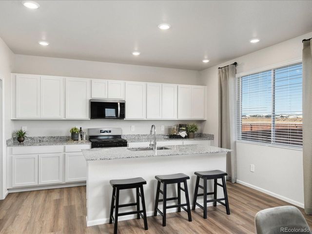 830 Gambel Dr, Johnstown, CO 80534