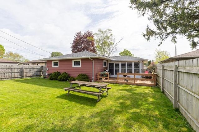 3410 S 10th PLACE, Sheboygan, WI 53081