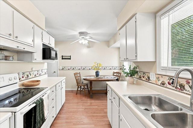 213 WENDOVER Drive, Council Bluffs, IA 51503
