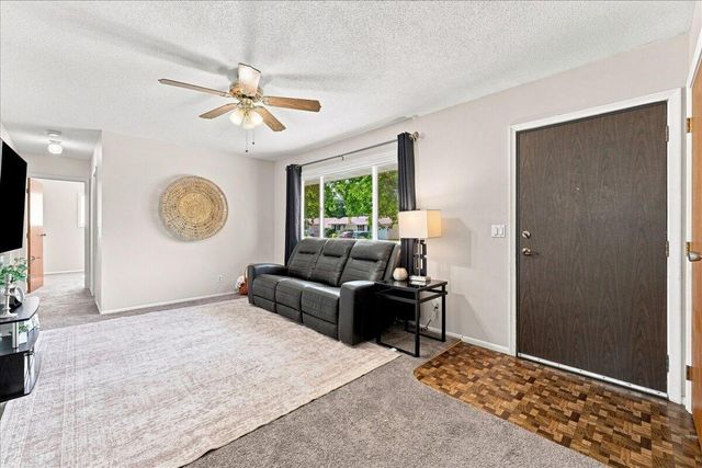 213 WENDOVER Drive, Council Bluffs, IA 51503