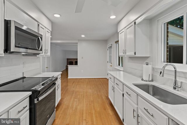 6117 HARMON PL, Springfield, VA 22152