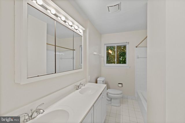 6117 HARMON PL, Springfield, VA 22152