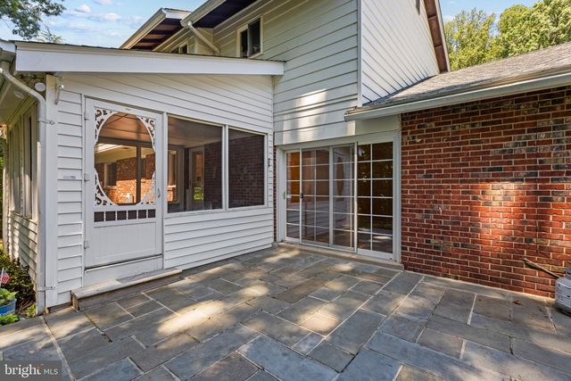 6117 HARMON PL, Springfield, VA 22152