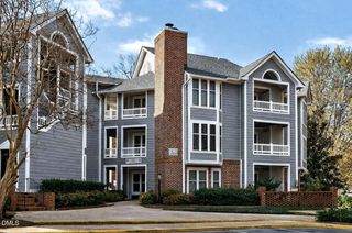 1061 Wirewood Drive 204, Raleigh, NC 27605