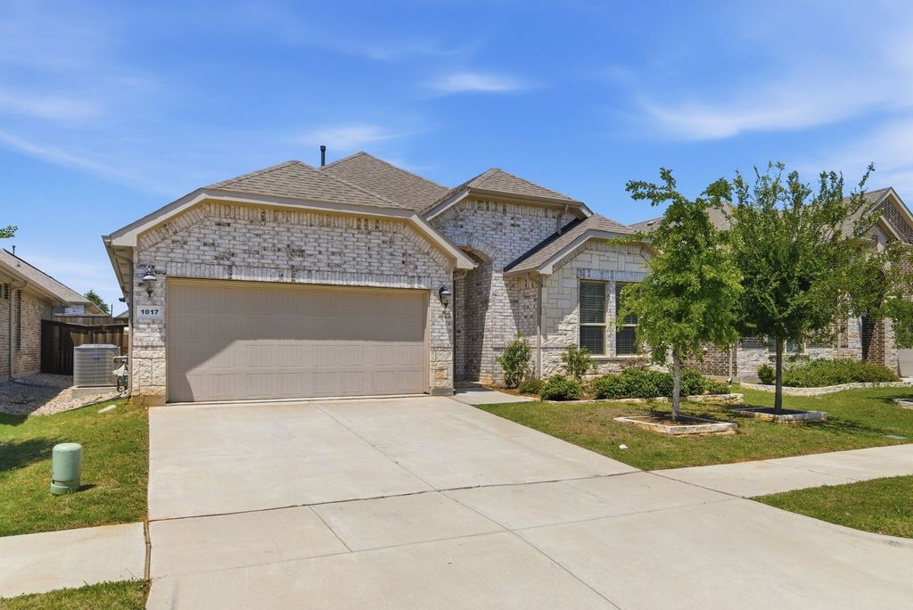 1017 Almond Street, Hickory Creek, TX 75065