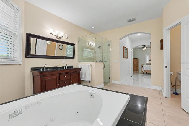 2007 61ST STREET, Sarasota, FL 34243