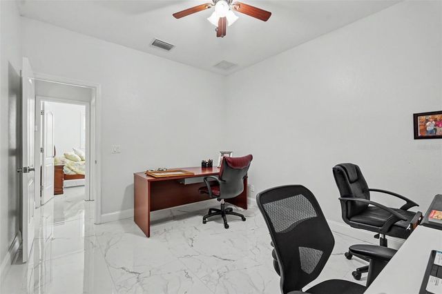 2007 61ST STREET, Sarasota, FL 34243