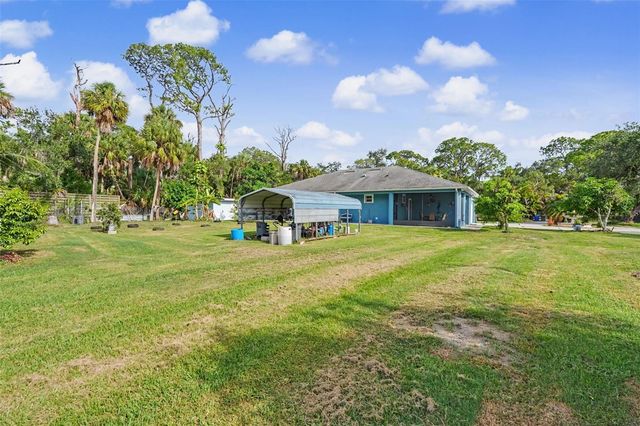 2007 61ST STREET, Sarasota, FL 34243