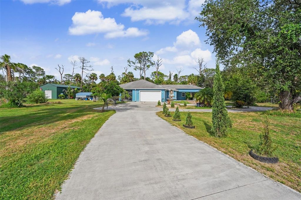 2007 61ST STREET, Sarasota, FL 34243