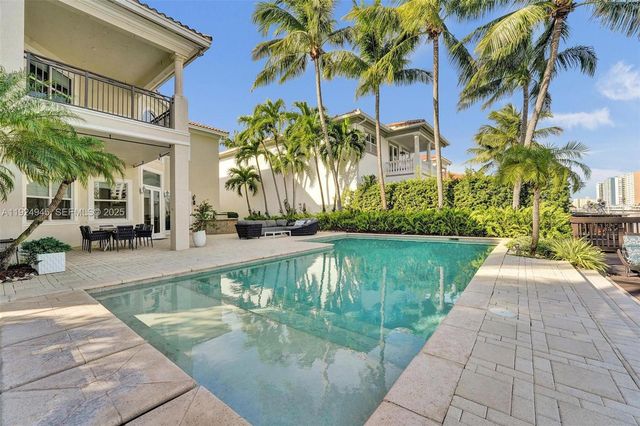 1575 Windjammer Way, Hollywood, FL 33019