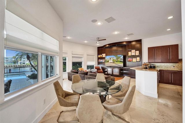 1575 Windjammer Way, Hollywood, FL 33019