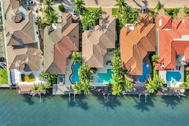 1575 Windjammer Way, Hollywood, FL 33019