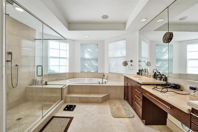 1575 Windjammer Way, Hollywood, FL 33019