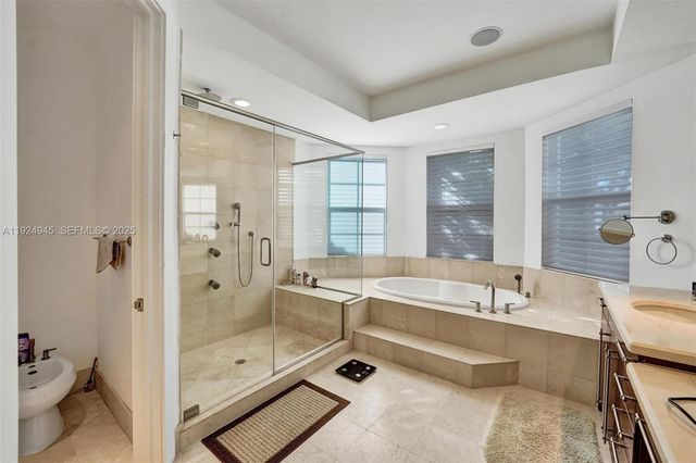 1575 Windjammer Way, Hollywood, FL 33019