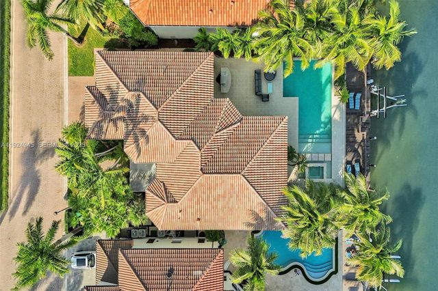 1575 Windjammer Way, Hollywood, FL 33019