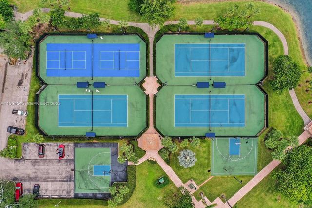 1575 Windjammer Way, Hollywood, FL 33019