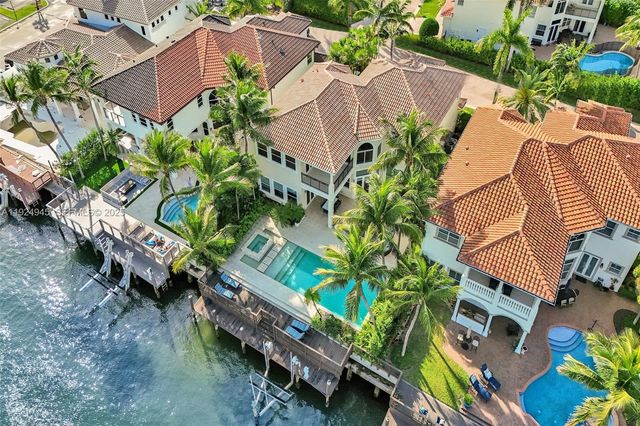 1575 Windjammer Way, Hollywood, FL 33019