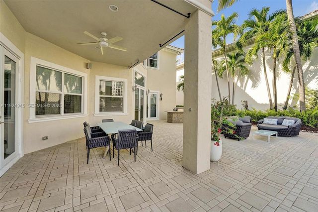 1575 Windjammer Way, Hollywood, FL 33019