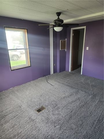 211 Spring Run, Manchester, NY 14432