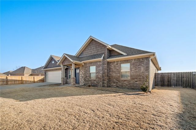 603 Chamberlain Road, Prairie Grove, AR 72753