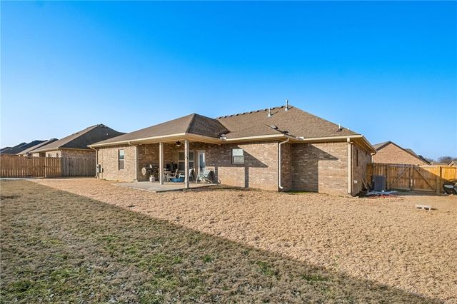 603 Chamberlain Road, Prairie Grove, AR 72753