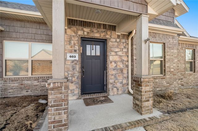 603 Chamberlain Road, Prairie Grove, AR 72753