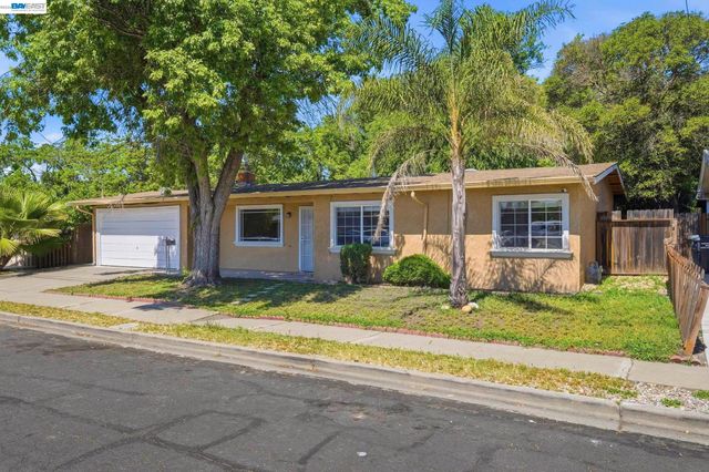 2943 Richard Ave, Concord, CA 94520
