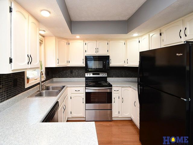 1840 Montclair Drive, Lincoln, NE 68521