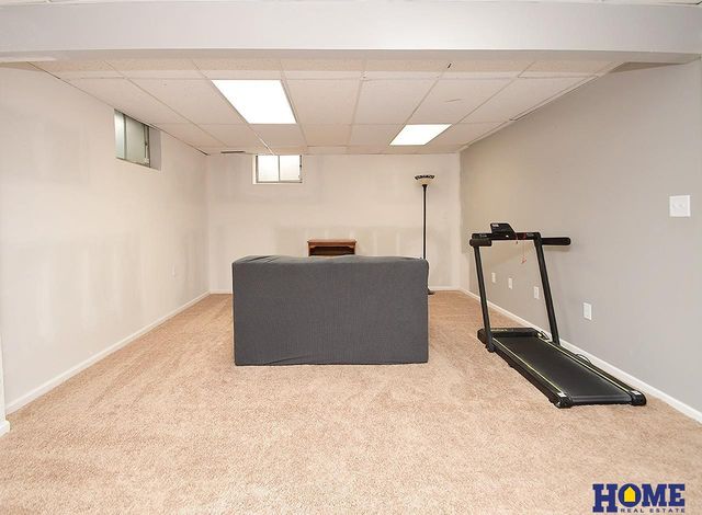 1840 Montclair Drive, Lincoln, NE 68521