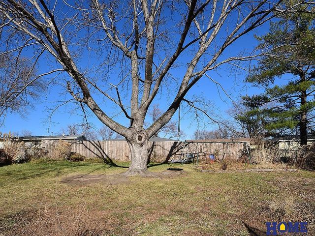 1840 Montclair Drive, Lincoln, NE 68521