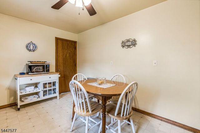 92 Louise Dr, Manville Boro, NJ 08835