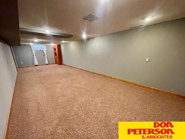 920 E 2nd Street, Fremont, NE 68025