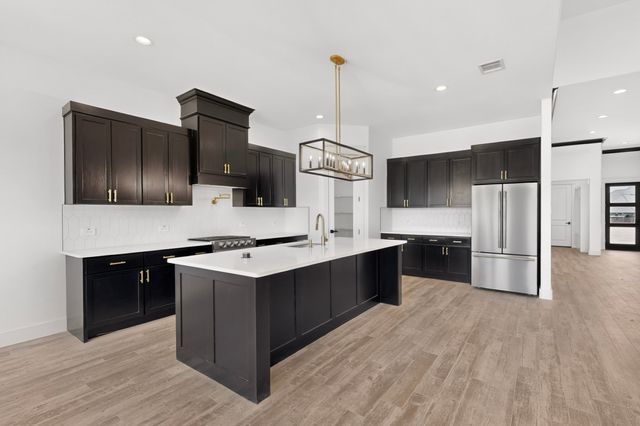 977 Bandon Dunes Drive, Fort Worth, TX 76028