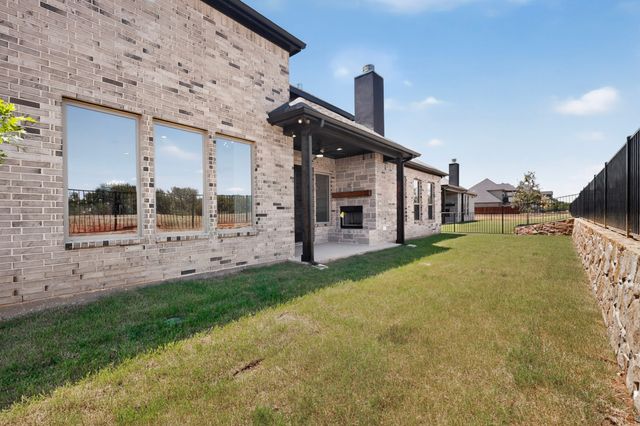 977 Bandon Dunes Drive, Fort Worth, TX 76028
