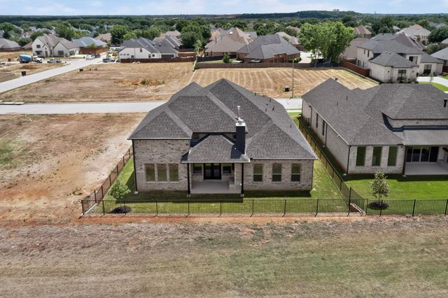 977 Bandon Dunes Drive, Fort Worth, TX 76028