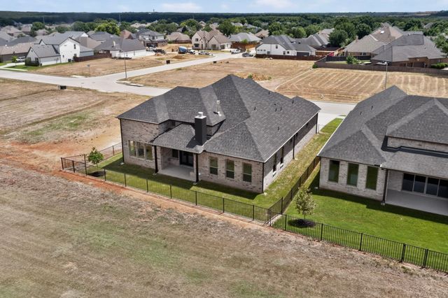 977 Bandon Dunes Drive, Fort Worth, TX 76028
