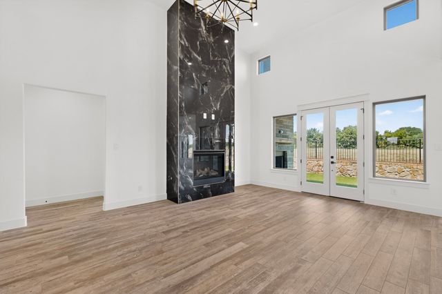 977 Bandon Dunes Drive, Fort Worth, TX 76028