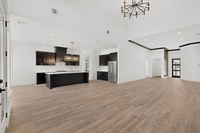 977 Bandon Dunes Drive, Fort Worth, TX 76028