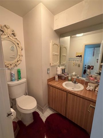 19804 NW 67th Ct, Hialeah, FL 33015