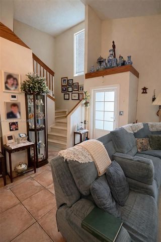 19804 NW 67th Ct, Hialeah, FL 33015