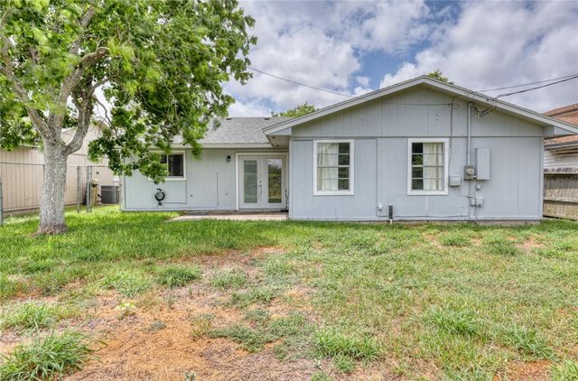 2010 Sean Dr, Corpus Christi, TX 78412